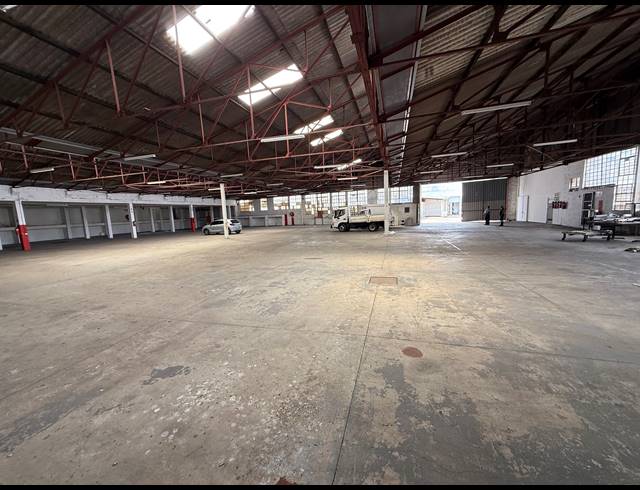 1,728M² WAREHOUSE TO LET IN CONGELLA